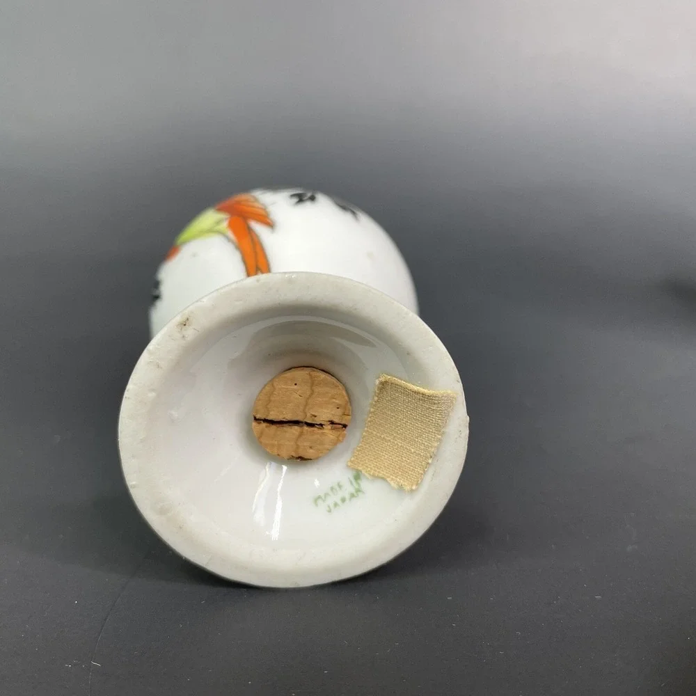Vintage Lustreware Salt & Pepper Shaker Set Japan Porcelain Hand Painted Parrots